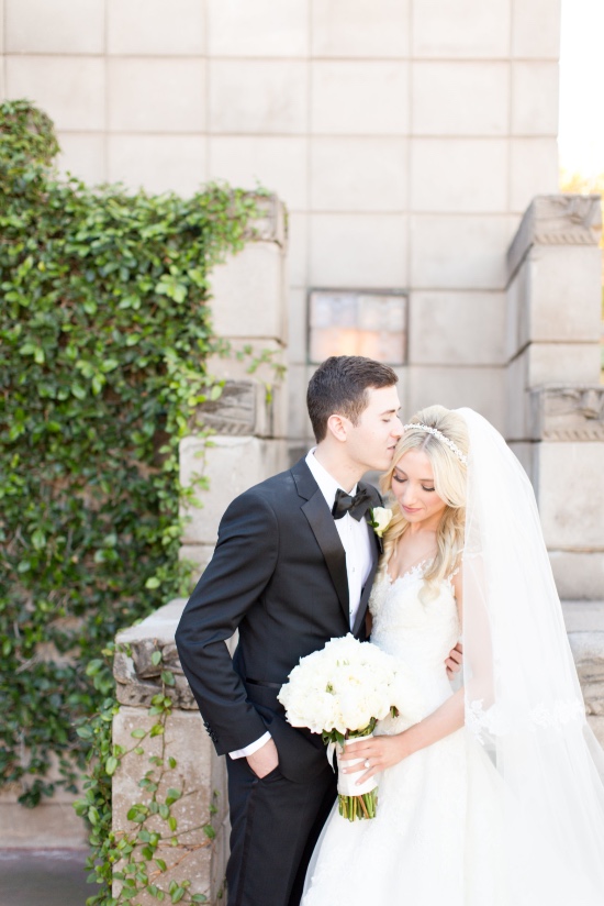 elegant-chic-pink-and-white-wedding