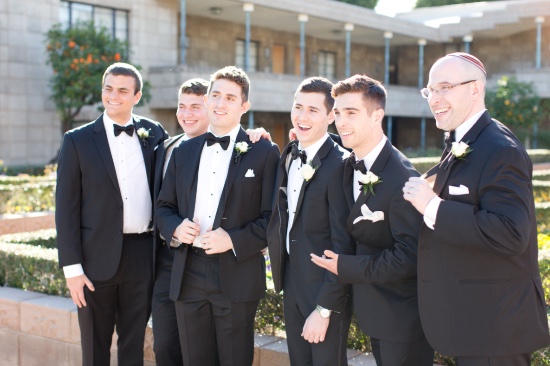 elegant-chic-pink-and-white-wedding