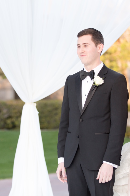 elegant-chic-pink-and-white-wedding
