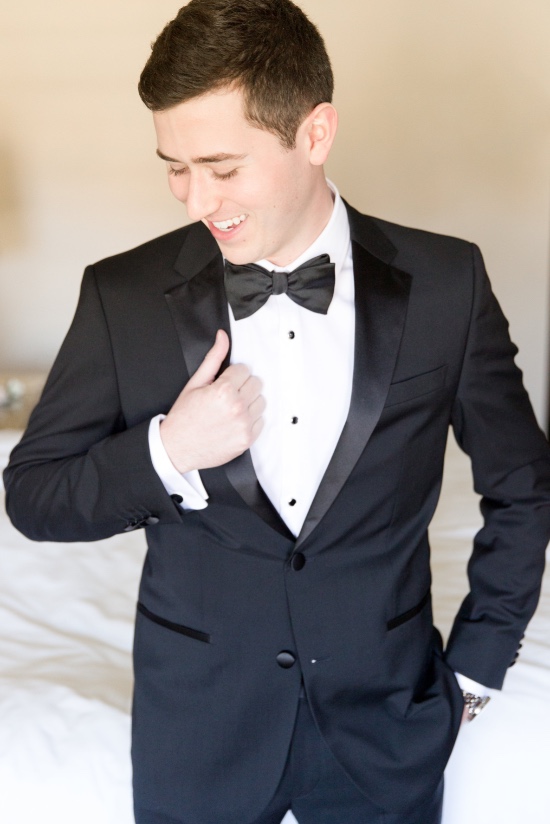 elegant-chic-pink-and-white-wedding