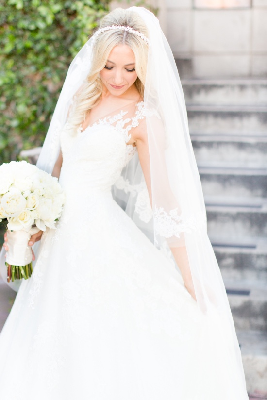 elegant-chic-pink-and-white-wedding