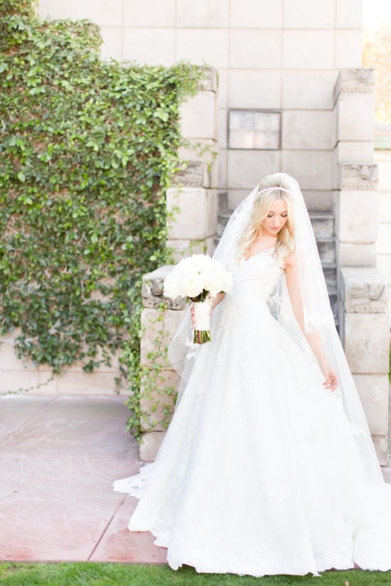 elegant-chic-pink-and-white-wedding