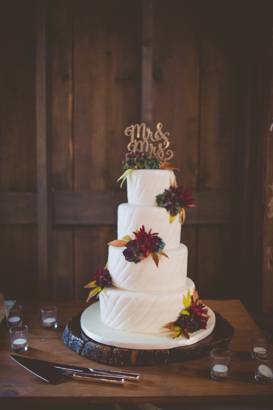 elegant-fall-vineyard-wedding