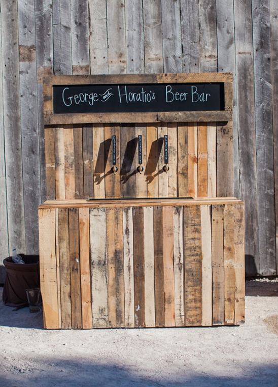 Rustic wooden George Horatios Beer Bar with three taps