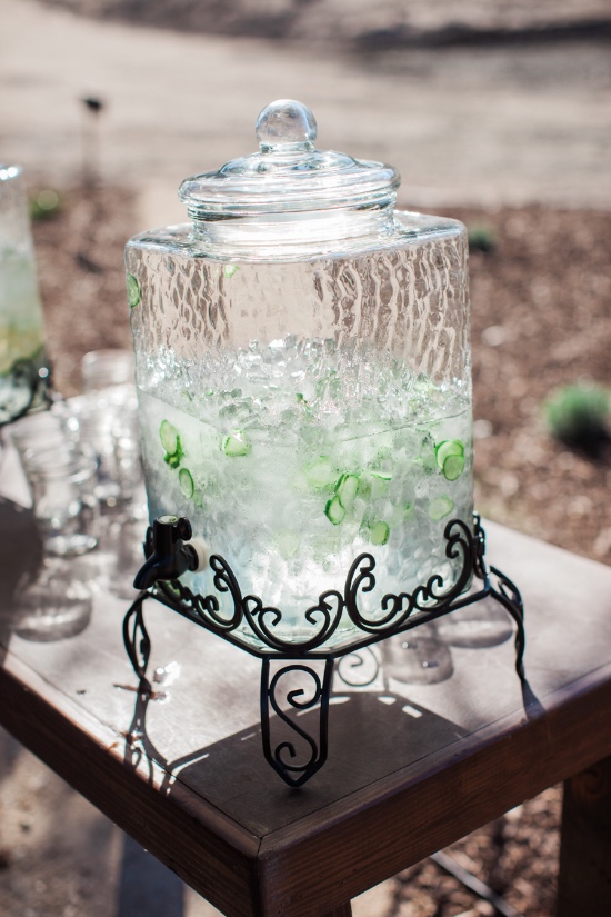 laid-back-luxury-winery-wedding