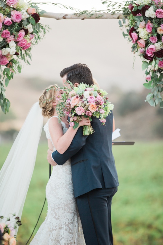 laid-back-luxury-winery-wedding