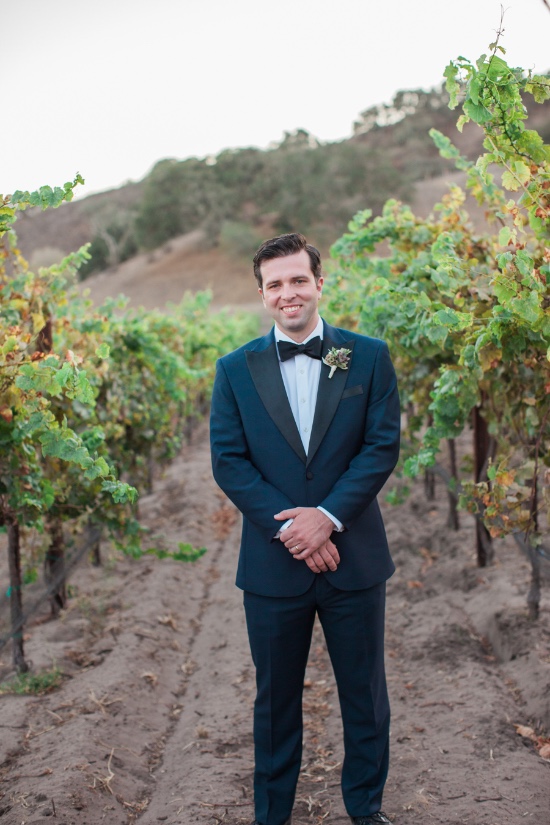 laid-back-luxury-winery-wedding