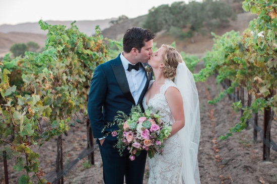 laid-back-luxury-winery-wedding