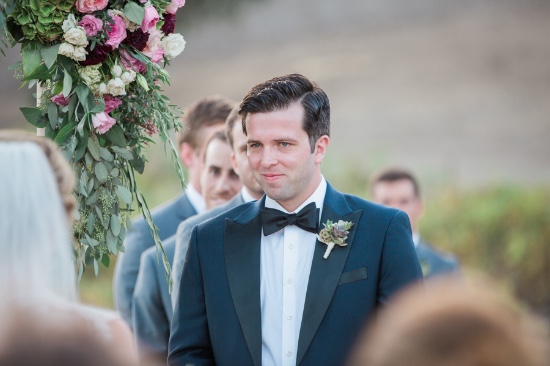 laid-back-luxury-winery-wedding