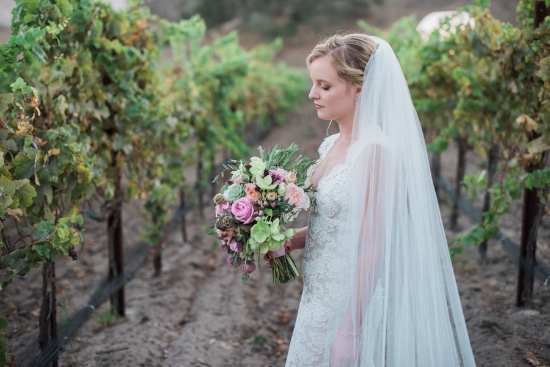 laid-back-luxury-winery-wedding