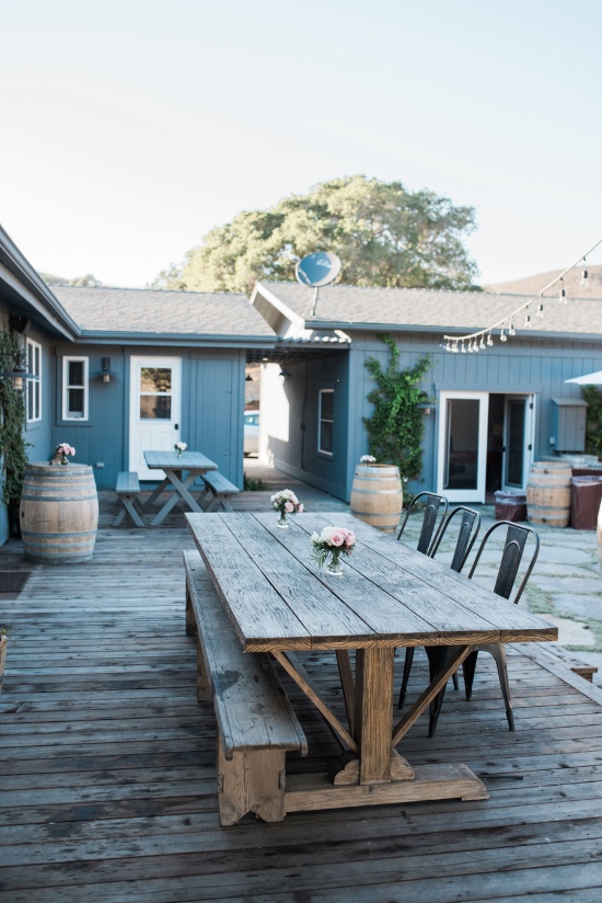 laid-back-luxury-winery-wedding