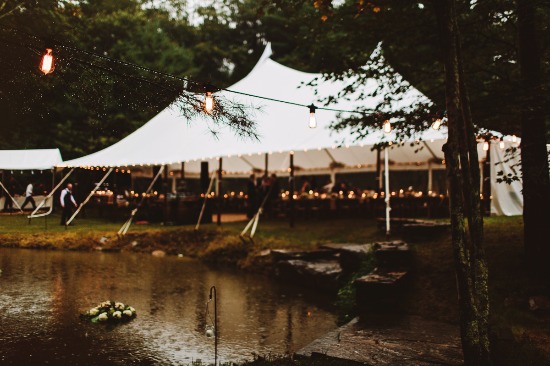 lovely-wedding-full-of-love-and-rain