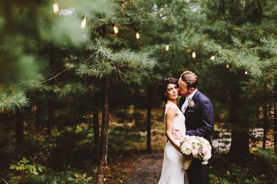 lovely-wedding-full-of-love-and-rain