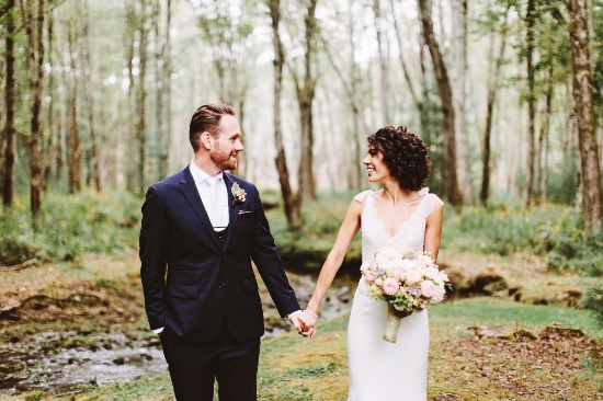 lovely-wedding-full-of-love-and-rain