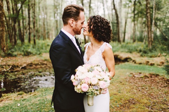 lovely-wedding-full-of-love-and-rain