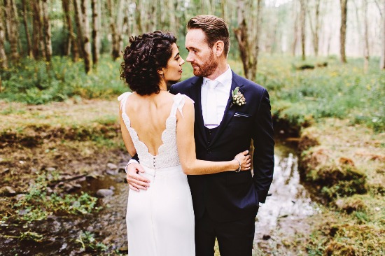 lovely-wedding-full-of-love-and-rain
