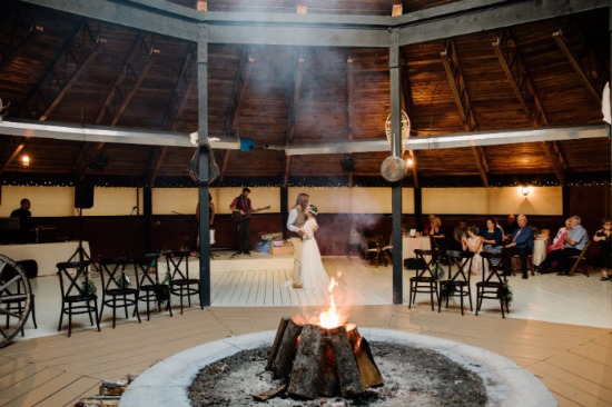 natural-beauty-mountain-wedding