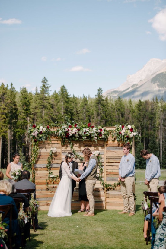 natural-beauty-mountain-wedding