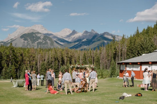 natural-beauty-mountain-wedding