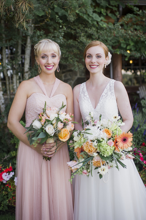 peach-and-orange-garden-wedding