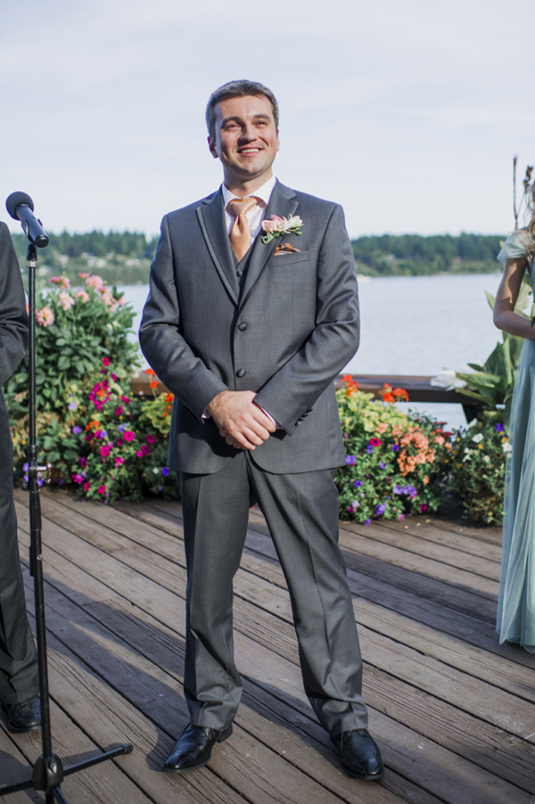 peach-and-orange-garden-wedding
