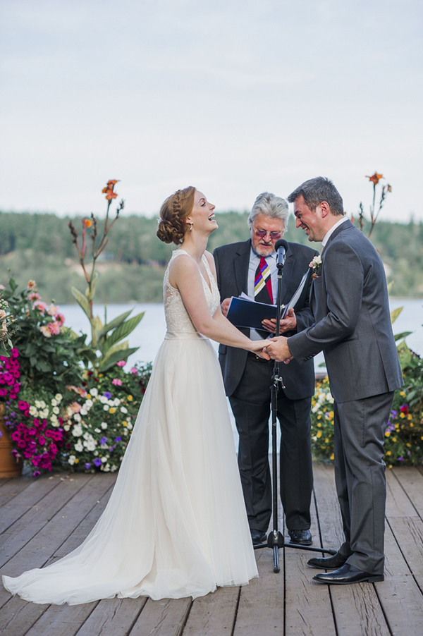 peach-and-orange-garden-wedding