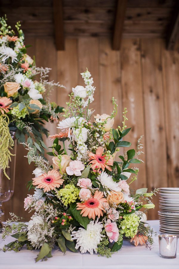 peach-and-orange-garden-wedding