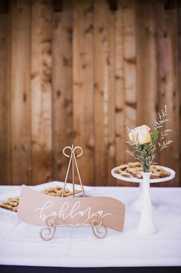 peach-and-orange-garden-wedding