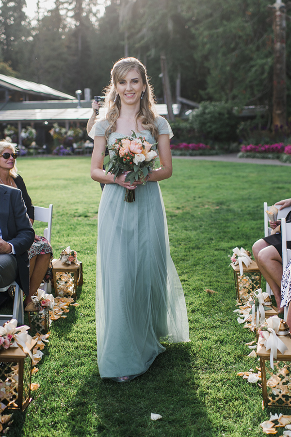 peach-and-orange-garden-wedding