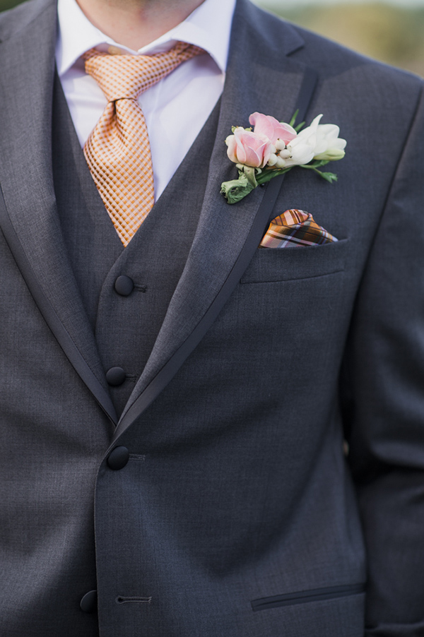 peach-and-orange-garden-wedding