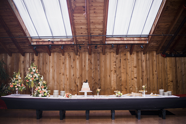peach-and-orange-garden-wedding