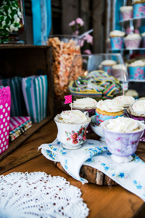 pink-and-blue-tea-party-wedding