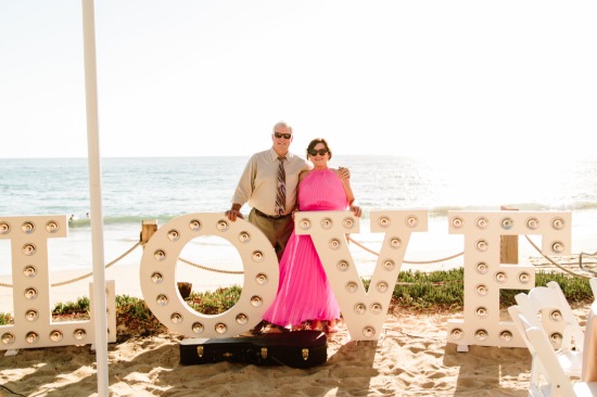 pink-and-white-beach-wedding-at