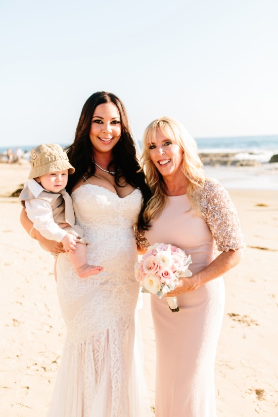 pink-and-white-beach-wedding-at