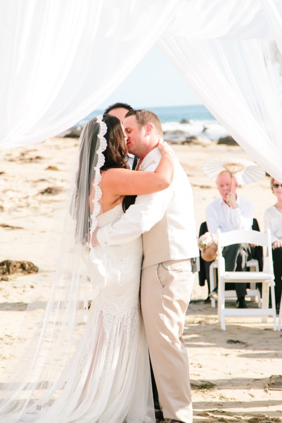 pink-and-white-beach-wedding-at