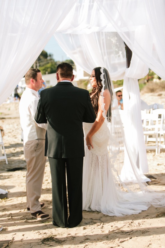 pink-and-white-beach-wedding-at