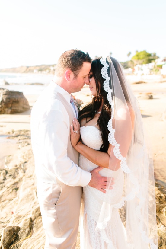 pink-and-white-beach-wedding-at