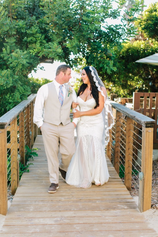 pink-and-white-beach-wedding-at