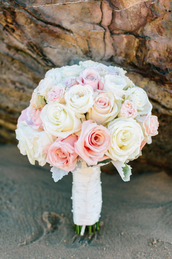 rose bouquet @weddingchicks