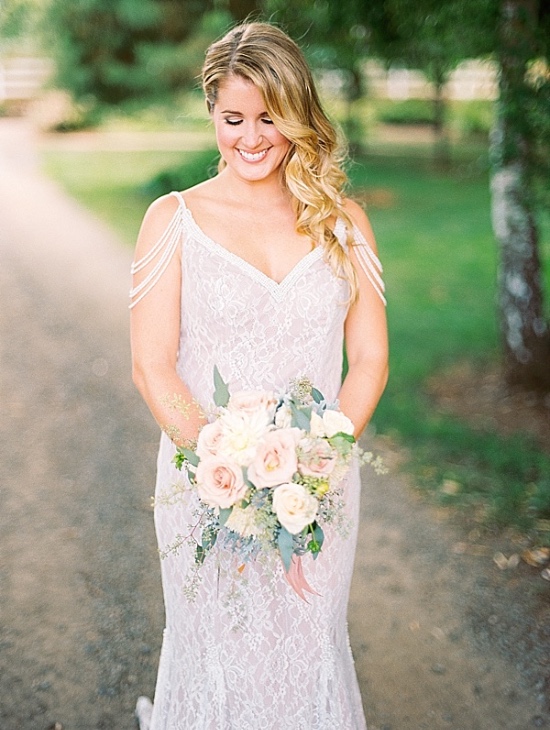 pretty-blush-and-purple-wedding