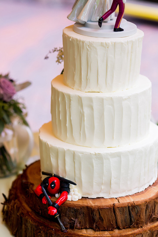 Wedding cake with dead pool