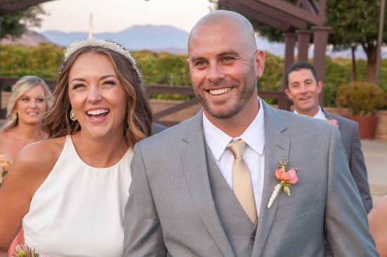 simple-rustic-winery-wedding