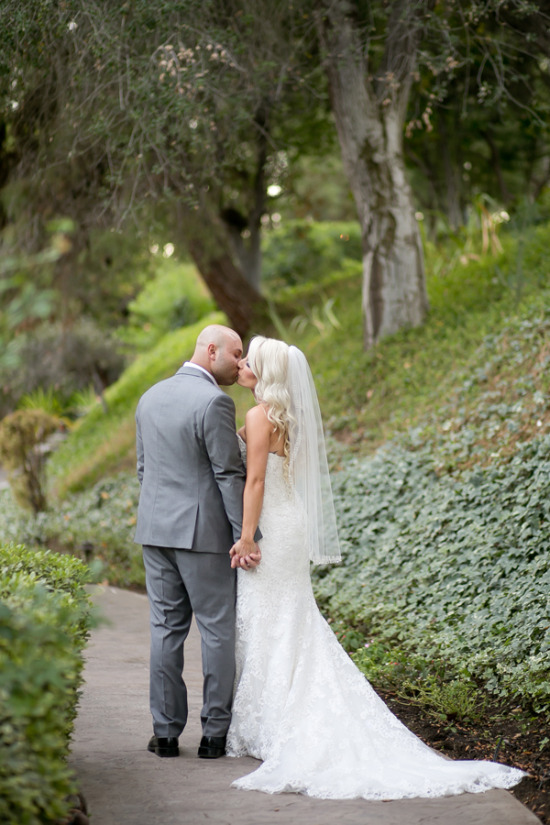 touch-of-glam-outdoor-wedding