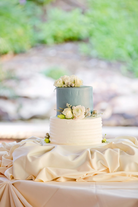 touch-of-glam-outdoor-wedding