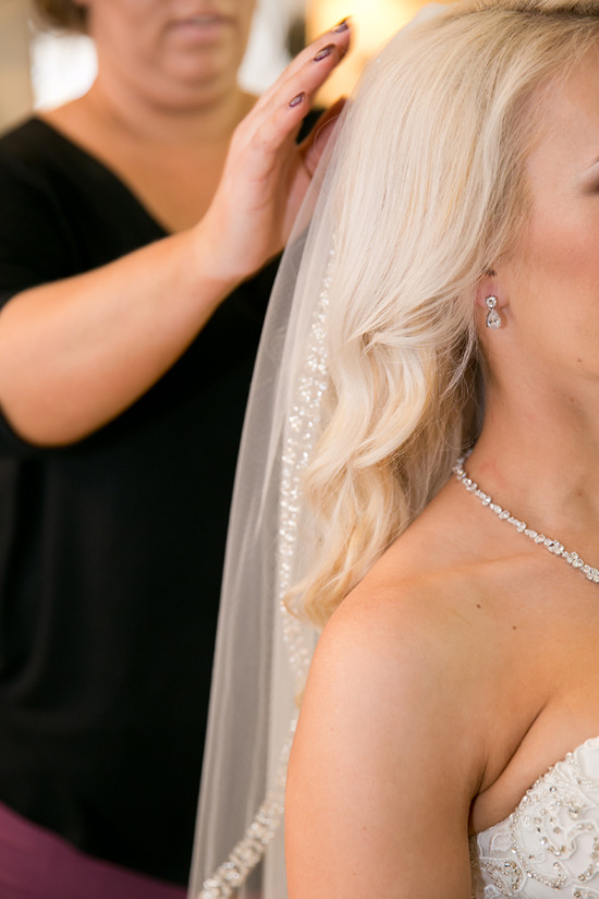 touch-of-glam-outdoor-wedding