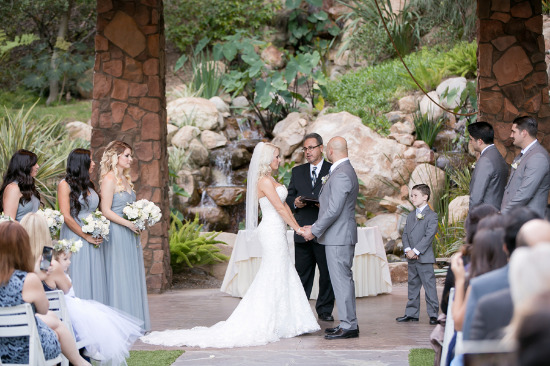 touch-of-glam-outdoor-wedding