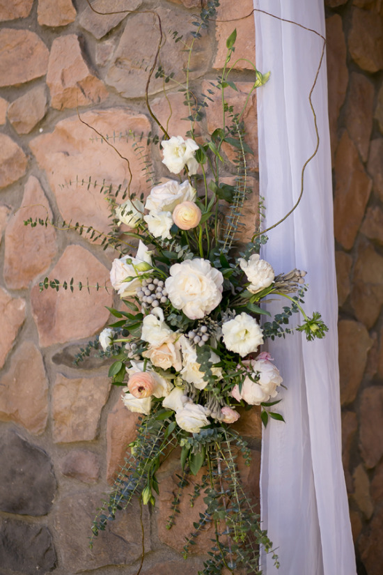 touch-of-glam-outdoor-wedding
