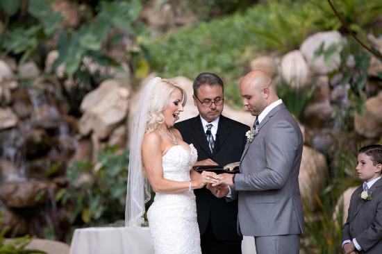 touch-of-glam-outdoor-wedding