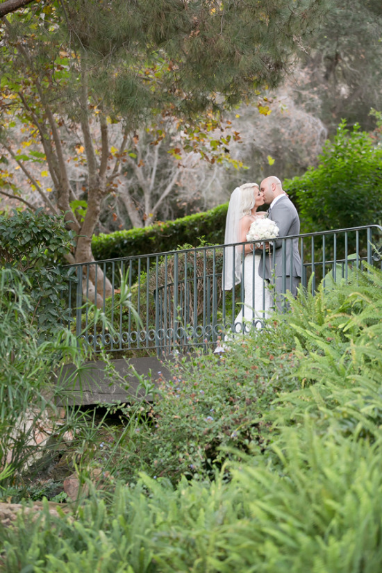 touch-of-glam-outdoor-wedding
