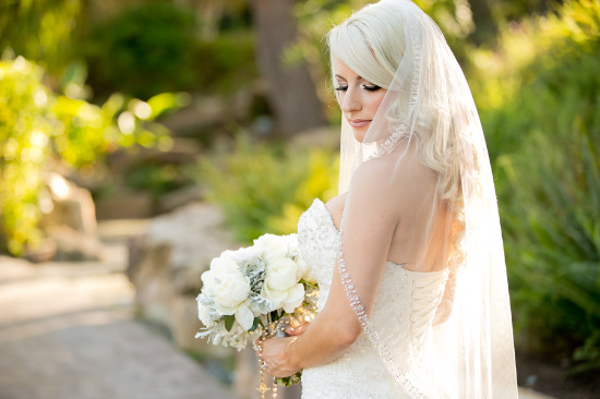 touch-of-glam-outdoor-wedding